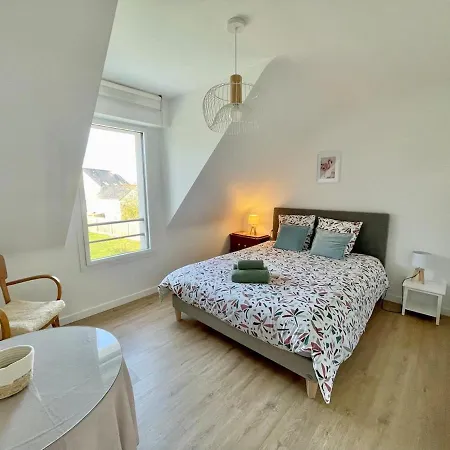 Ti Ar Ch'astel, Maison Avec * Locmariaquer